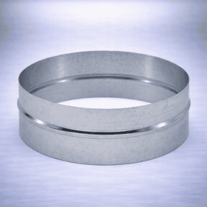 Ronde metalen klem van verzinkt staal, ontworpen voor het verbinden van buizen of het ondersteunen van structuren. De klem heeft een gladde afwerking en een duurzame constructie die corrosiebestendigheid biedt. Geschikt voor gebruik in zowel binnen- als buitenomgevingen. De diameter en hoogte maken het multifunctioneel voor verschillende toepassingen in de tuin- of bouwsector. Deze klem draagt bij aan een efficiënte montage en is milieuvriendelijk geproduceerd.